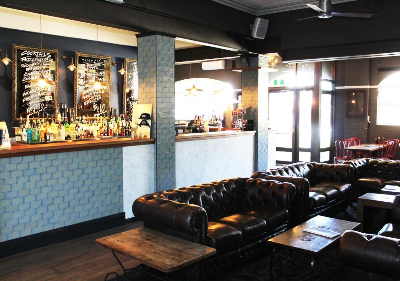 The Astor Hotel Motel Goulburn Exterior photo